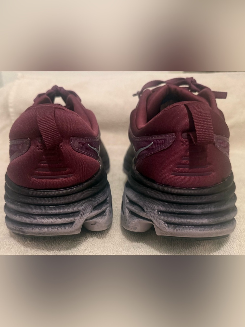 HOKA Bondi 8 Women’s size 10 Shoes Grape Wine / Beautyberry colorway - Picture 5 of 12